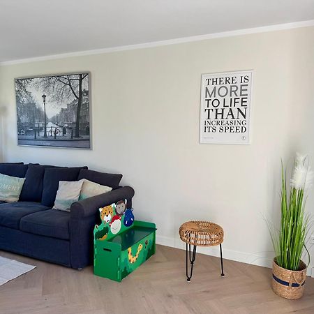 Huebsches Ferienhaus In Ouddorp - Fusslaeufig Zum Strand Und Zentrum Exterior foto