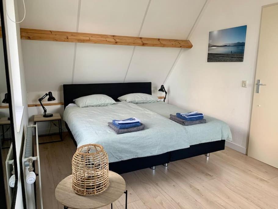 Huebsches Ferienhaus In Ouddorp - Fusslaeufig Zum Strand Und Zentrum Exterior foto