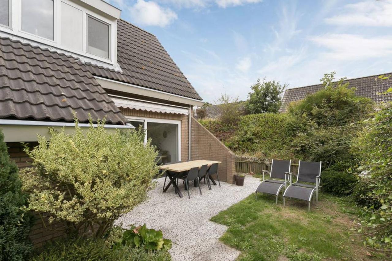 Huebsches Ferienhaus In Ouddorp - Fusslaeufig Zum Strand Und Zentrum Exterior foto