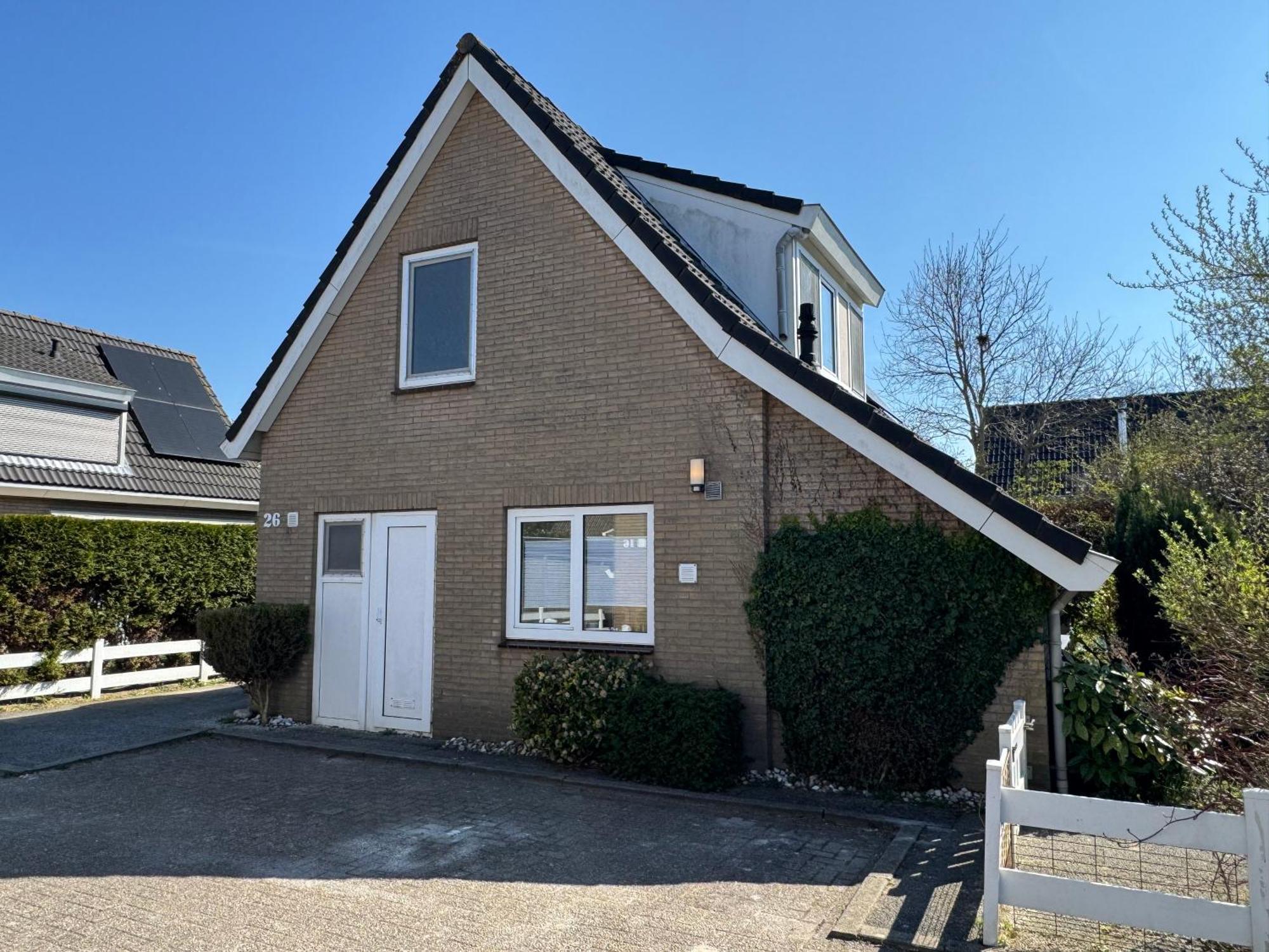 Huebsches Ferienhaus In Ouddorp - Fusslaeufig Zum Strand Und Zentrum Exterior foto